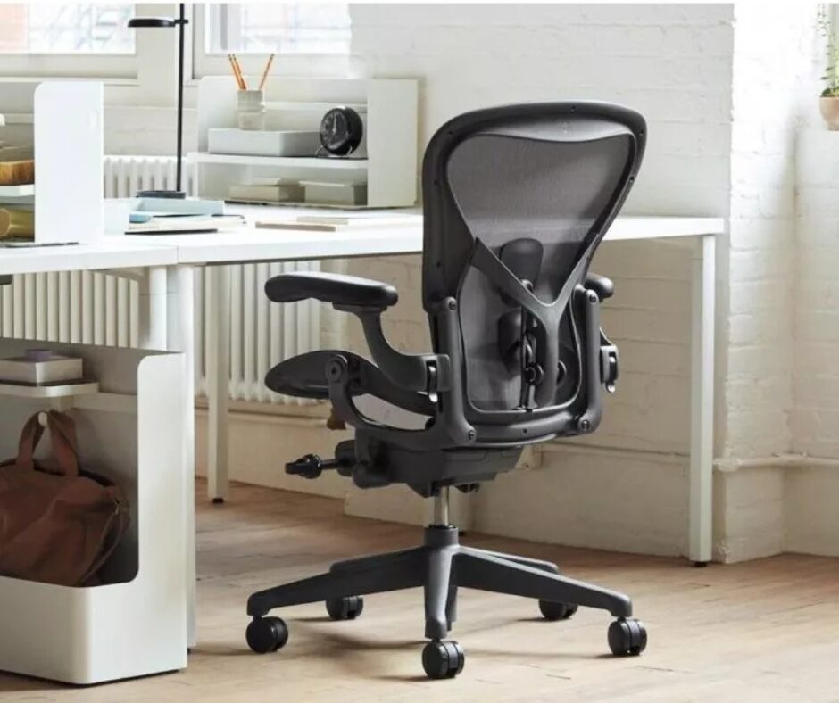 How Refurbished Office Chairs Are Restored: A Behind the Scenes Guide